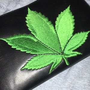 AUTHENTIC VALFRE WEED CLUTH/BAG